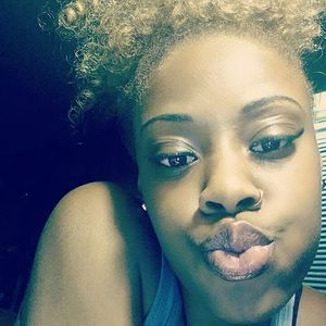 Meet your Posher, Shania lamonne